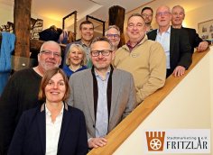 Gruppenbild vom Vorstand mit Geschäftsführung