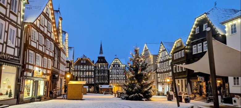 Weihnachten_Schnee_Marktplatz FZ Weihnachten_Schnee_Marktplatz FZ